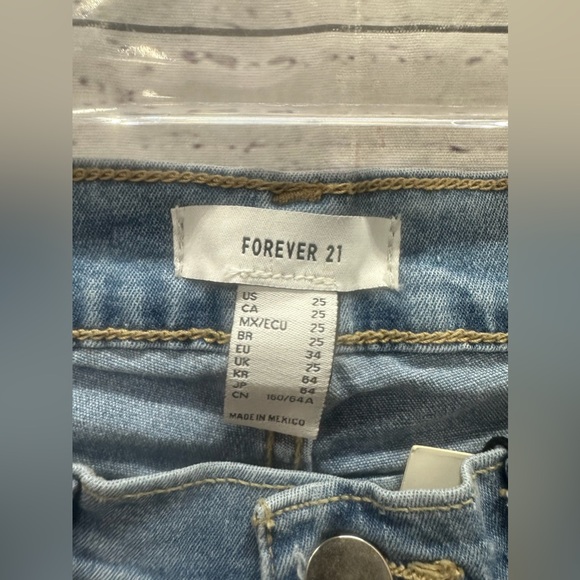 Forever 21 Womens Light Denim Bootcut Jeans Size 25 - Picture 2 of 3